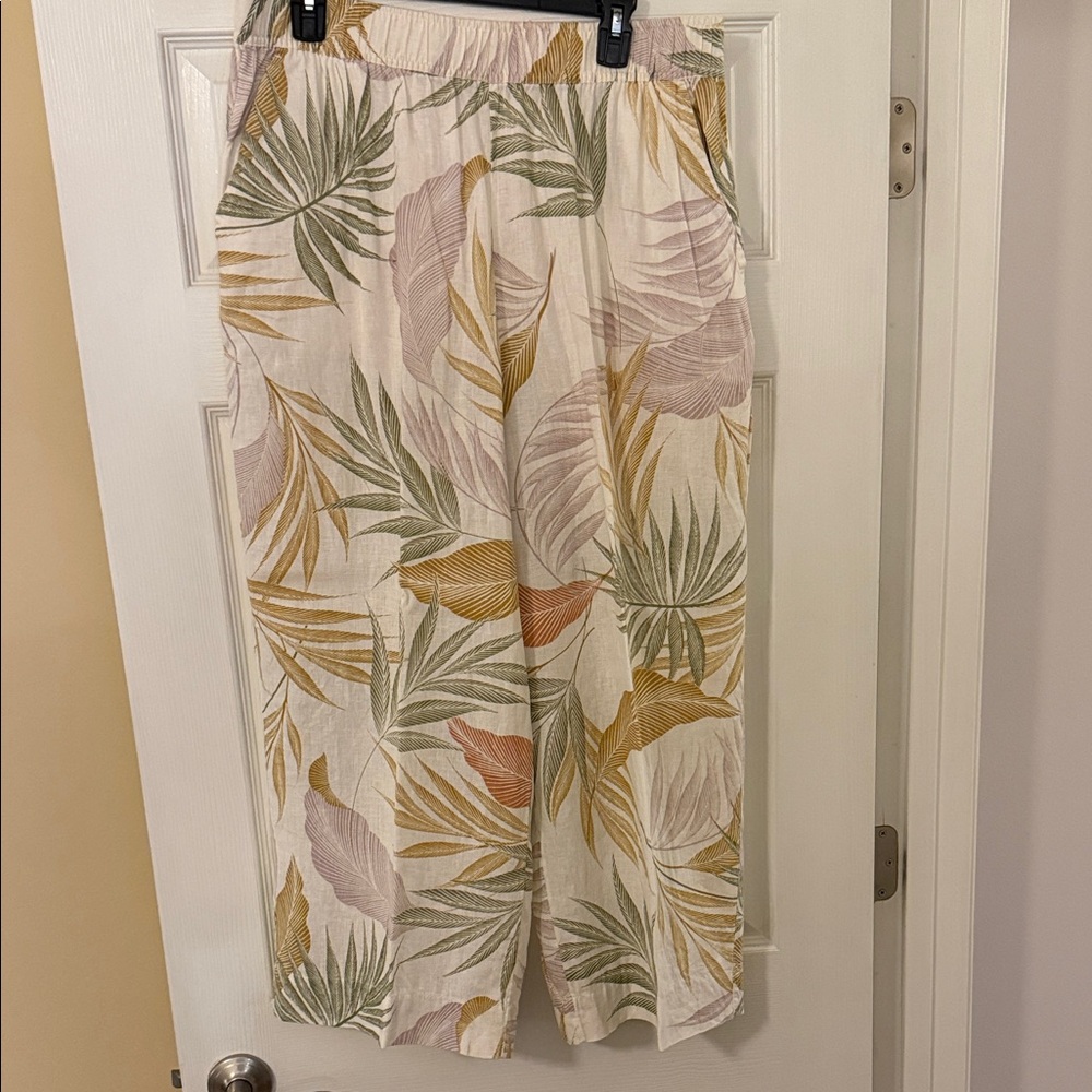 Tropical Leaf Print Wide-Leg Pants